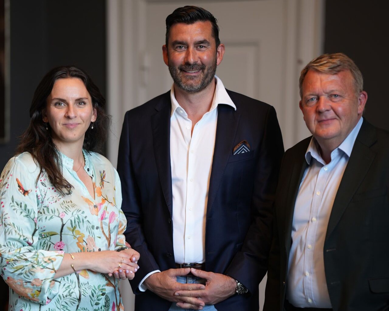 Politiskordfører, Monika Rubin (M), Mads Sebbelov og Udenrigsminister & Formand, Lars Løkke Rasmussen (M) efter 2. behandling af B 126 d. 23. maj 2024